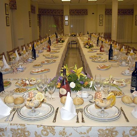 Hostal Castilla Бенавенте Екстериор снимка