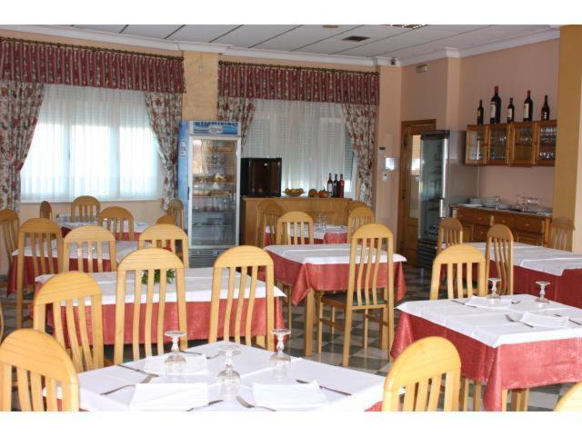 Hostal Castilla Бенавенте Екстериор снимка