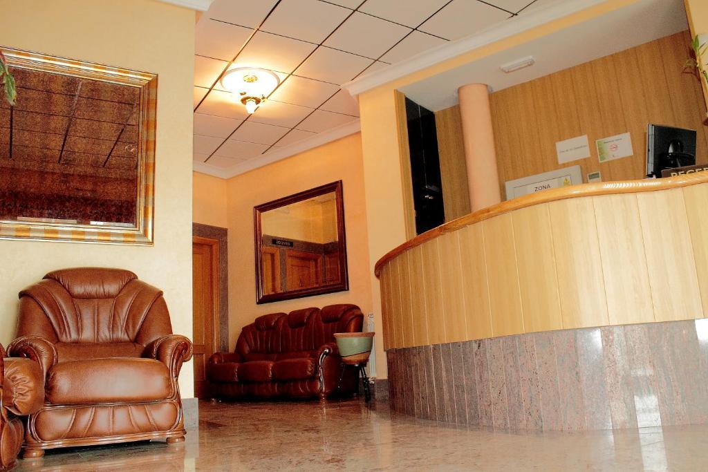 Hostal Castilla Бенавенте Екстериор снимка