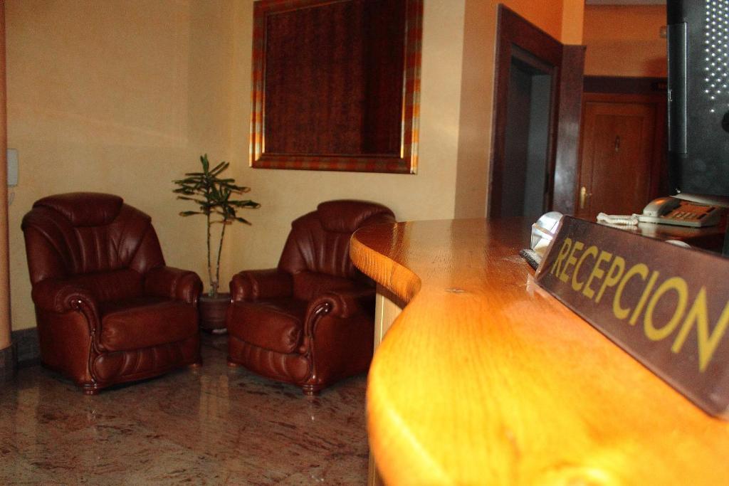Hostal Castilla Бенавенте Екстериор снимка